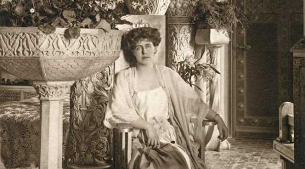 bucuresti 555 in cautarea reginei maria ce e stil romanesc la cotroceni e lucrul meu