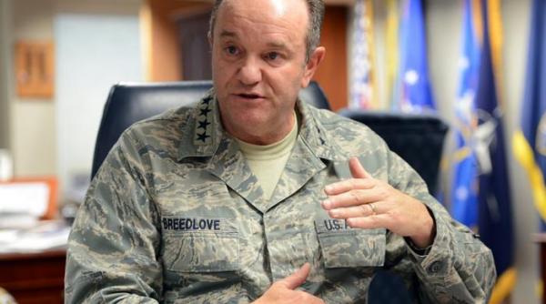 comandantul fortelor aliate in europa nato va raspunde militar la o infiltrare rusa intr o tara aliata