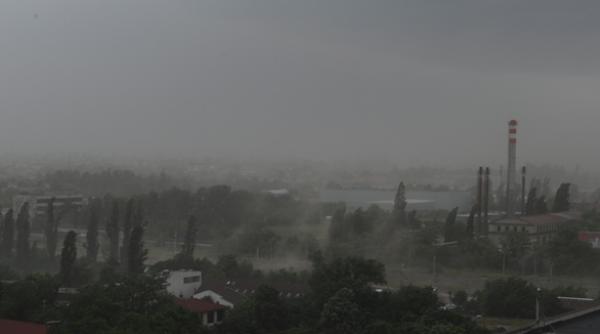 avertizare meteo ploi torentiale vijelii si grindina pana duminica la ora 23 00 harta zonelor afectate