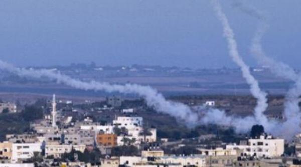 israelul atacat cu rachete din trei directii gaza siria liban