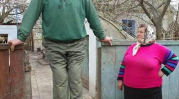 unul dintre cei mai inalti oameni de pe planeta a murit la 44 de ani leonid stadnik a facut atac cerebral