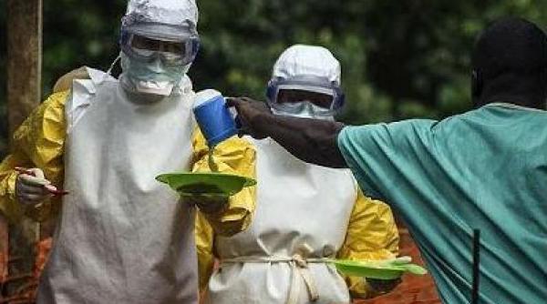 medici infectati ebola