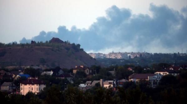 noi lupte la sud de donetk explozii langa frontiera cu rusia un spital este in facari