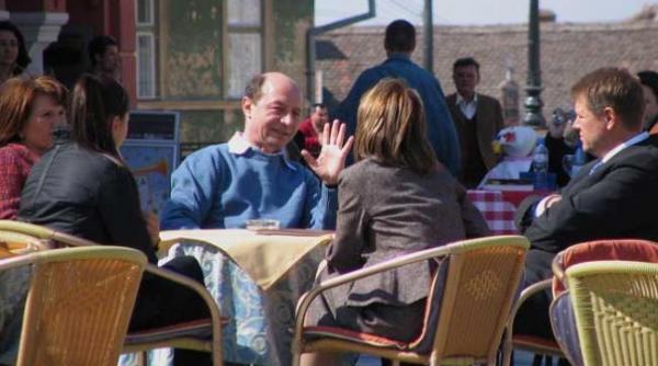 sotia lui iohannis avea baza de date cu copiii de vanzare