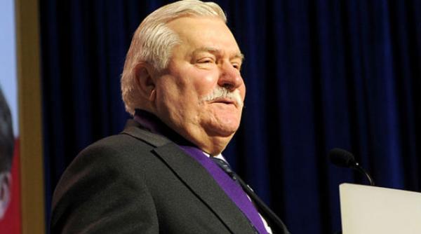 inarmarea ucrainei risca sa conduca la un conflict nuclear intre rusia si nato afirma lech walesa