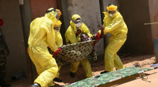 epidemia de ebola a facut peste 1 900 de morti in africa occidentala