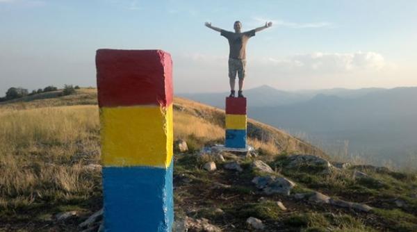 bornele din inutul secuiesc revopsite in ro u galben albastru