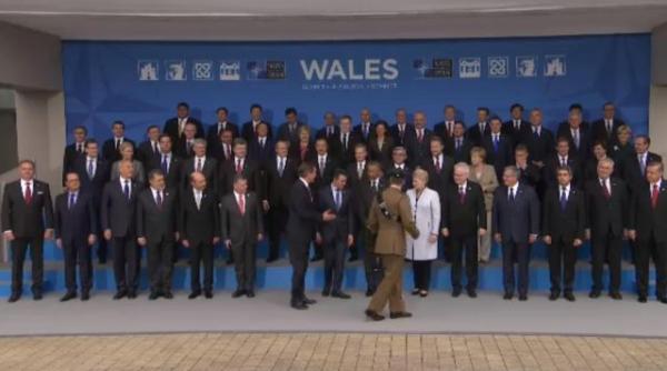 doua poze adio nato pentru basescu