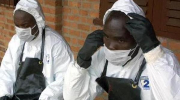 epidemia de ebola a facut peste 2 000 de morti in guineea liberia si sierra leone
