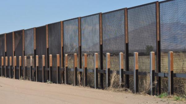 gard de 900 de kilometri construit de arabia saudita la granita cu irakul