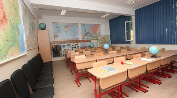 98 din cele 100 de scoli reabilitate cu bani de la bei si primaria capitalei pregatite pentru noul an scolar