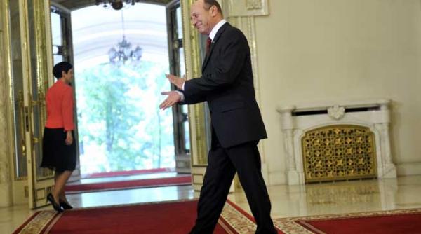basescu prigoana impotriva presei