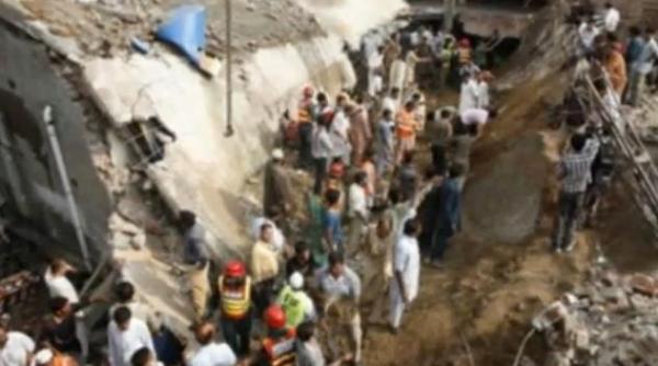 tragedie in pakistan 24 de oameni au murit dupa ce o moschee s a prabusit in pakistan