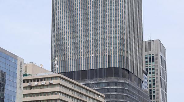 degringolada la cel mai important cotidian japonez cum se inventau articole si interviuri in redactie