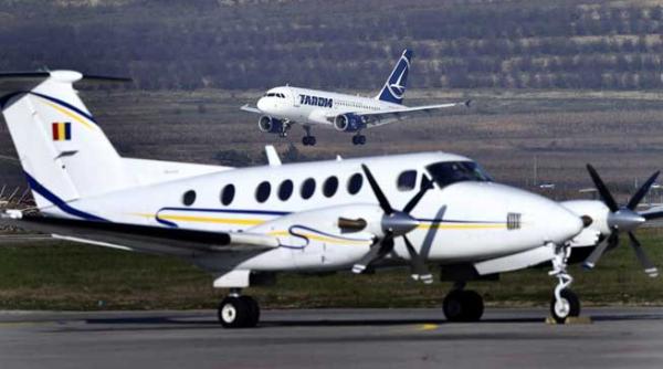 situatie fara precendent la tarom pilotii nu mai vor sa zboare sapte zboruri ale companiei au fost anulate ieri 12 au avut intarzieri duminica