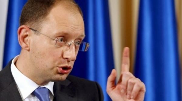 o comisie va verifica veniturile a aproape un milion de functionari publici anun a premierul ucrainean