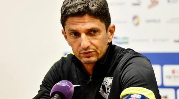 razvan lucescu a fost demis de la petrolul gigi multescu este noul antrenor al lupilor