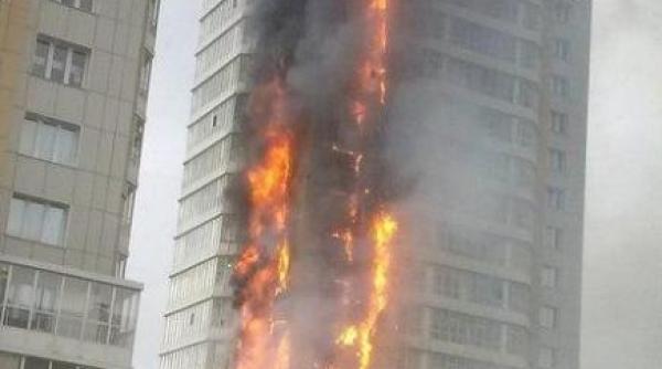 turnul infernului un incendiu devastator a mistuit un bloc turn cu 25 de etaje in siberia video