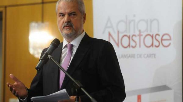 adrian nastase am descoperit ca exista un fel de alzheimer colectiv