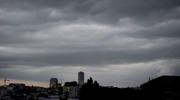 alerta meteo ploi torentiale si vijelii incepand de la ora 9 00 harta zonelor afectate