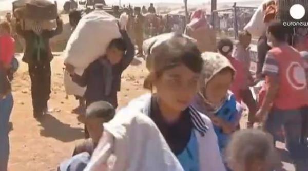 video turcia se confrunta cu un flux urias de refugia i din siria peste 25 000 de oameni pe zi