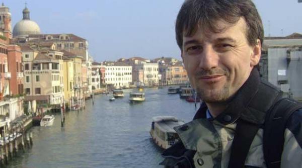 adrian sobaru masina guvern