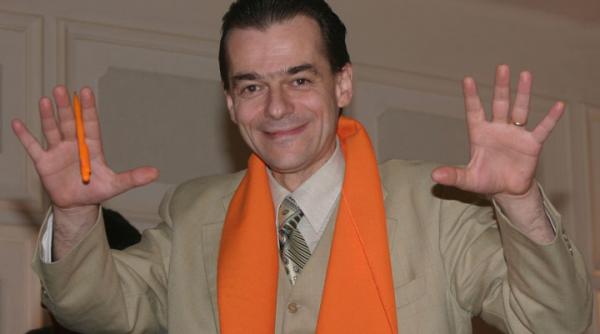 sova orban lanseaza in spatiul public tot felul de petarde o copie a lui traian basescu care se zbate sa iasa din umbra maestrului