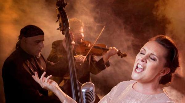 duminica la sala palatului vaya con dios sustine ultimul concert in romania