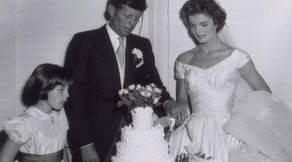 fotografii nemaivazute de la nunta john f kennedy cu jackie pozele gasite in camera obscura a unui fotograf american galerie foto