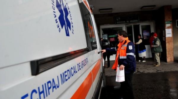 elevi de la o scoala gimnaziala din iasi intoxicati cu spay lacrimogen