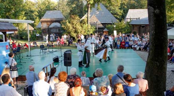 tarafuri si fanfare festivalul muzicii traditionale