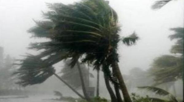 alerta maxima in japonia super taifunul vongfong a lovit centrul tarii video