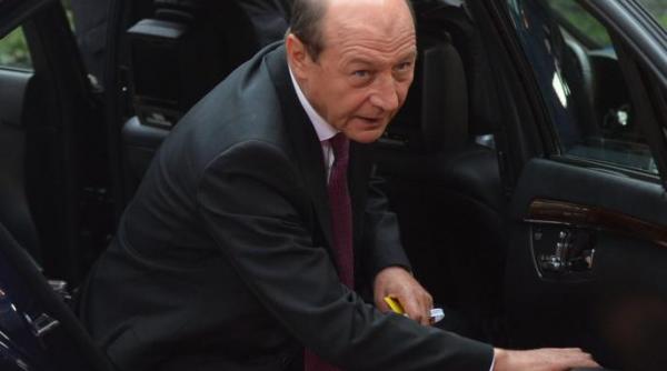 in sua basescu ar lua zece ani de puscarie