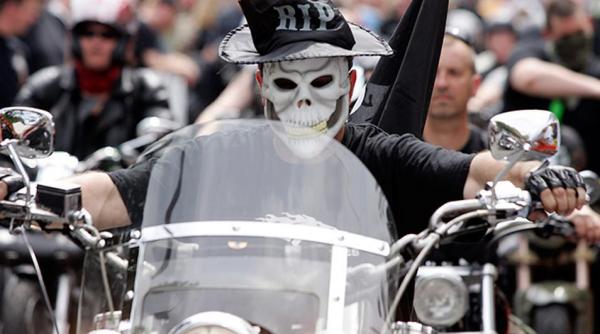 no surrender cei mai de temut motociclisti olandezi pe urmele teroristilor din statul islmic video