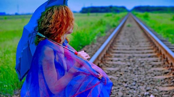 camelia radulian o femeie poem