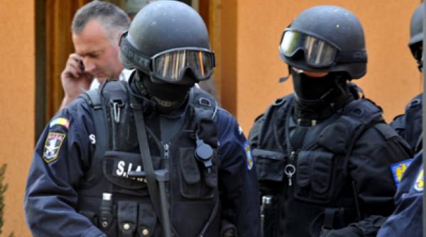 descinderi dna acasa la remus truica si dorin cocos perchezitiile au loc in dosarul microsoft