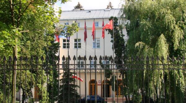 scandal la varsovia serviciile poloneze de securitate au arestat un ofiter suspectat de spionaj in favoarea rusiei