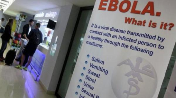 barbat suspect de ebola retinut pe aeroportul din stockholm