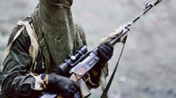 atentat la kabul impotriva unui autobuz al armatei cel pu in patru mor i i peste 12 rani i