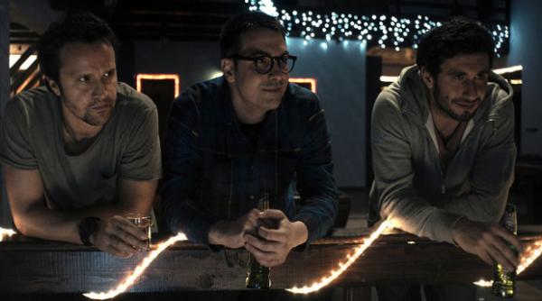 alt love building in decembrie