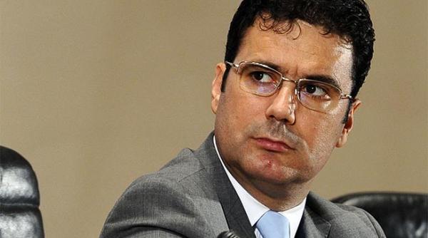 elevii vor lucra pe tablete conectate la calculatorul profesorului