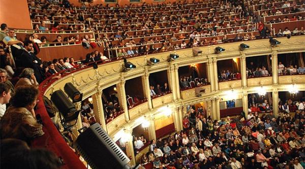 la traviata deschide stagiunea operei nationale bucuresti