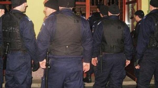 audieri in dosarul referendumului peste 140 de oameni din gorj si vrancea adusi cu autocarele la bucuresti