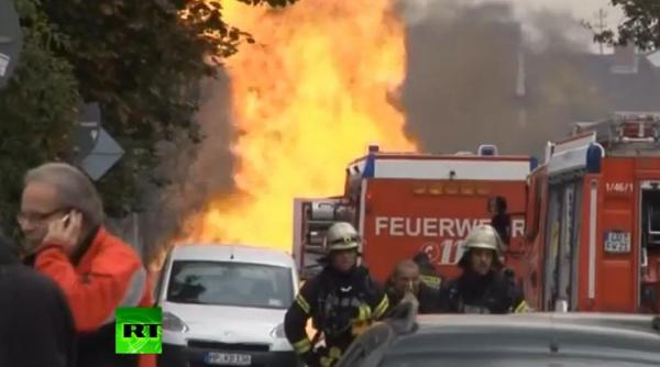 explozie de proportii la o conducta de gaz in germania deflagratia a creat un crater de sase metri adancime video