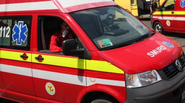 o botosaneanca deprimata a ajuns la spital dupa ce a baut sampon