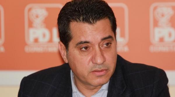 senatorul pdl gigi chiru urmarit penal parlamentarul este acuzat de luare de mita spalare de bani si fals in declaratii