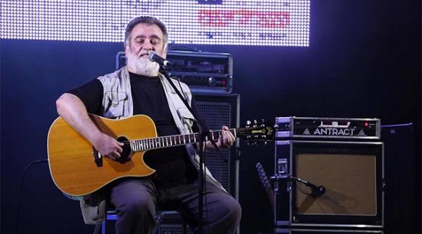 alexandru andries tine o prelegere la tnb