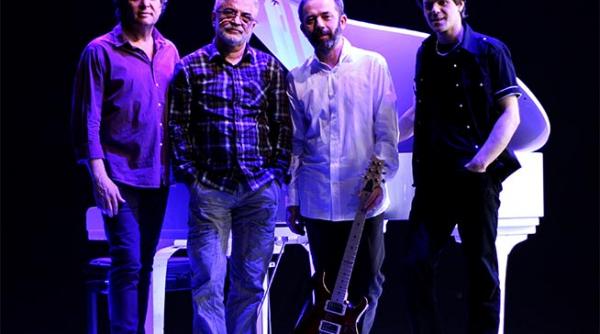 concert basorelief in sala teatrelli