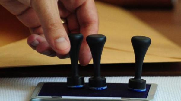 presedinta unei sectii de votare din zalau schimbata de bej femeia spunea oamenilor cu cine sa voteze