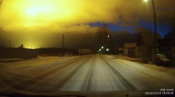 video explozie misterioasa de mare amploare pe cerul rusiei